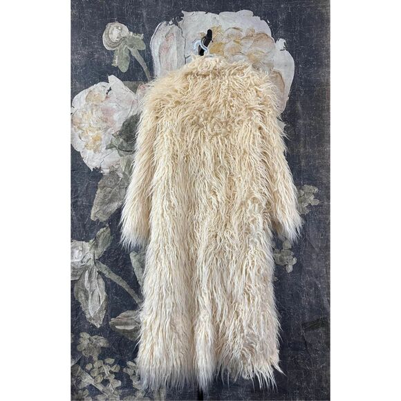 New Urban Outfitter Kimchi Blue Connor Faux Fur Longline Coat size SP - Picture 5 of 8